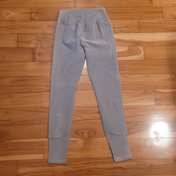 Alo sueded high waist lounge leggings - Picture 7 of 7